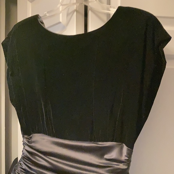 Vintage, 80s Act I velvet and satin gown, NWOT - Picture 3 of 9